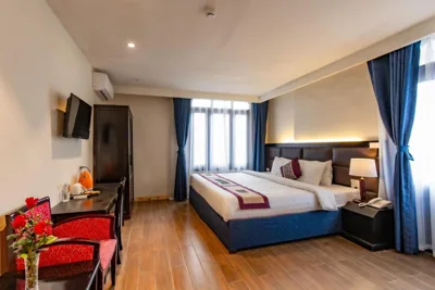 Deluxe Double or Twin Room with Balcony — Bora Hotel